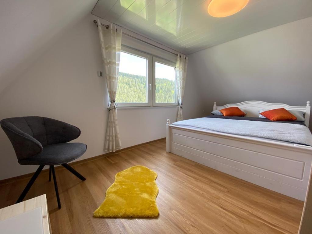 Haus Adler - Komplettes Ferienhaus Am Badesee Erzgrube ภายนอก รูปภาพ